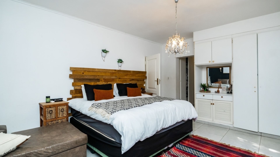 4 Bedroom Property for Sale in Safari Gardens North West